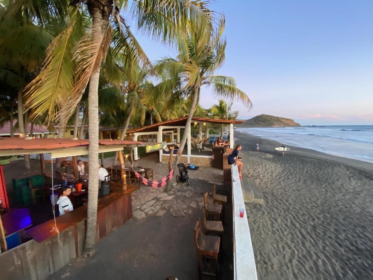 Solid Surf Camp Hostel Nicaragua Transito Exterior foto