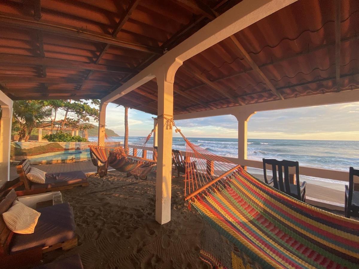 Solid Surf Camp Hostel Nicaragua Transito Exterior foto