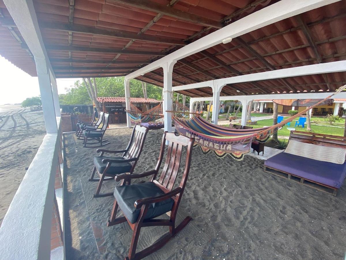 Solid Surf Camp Hostel Nicaragua Transito Exterior foto