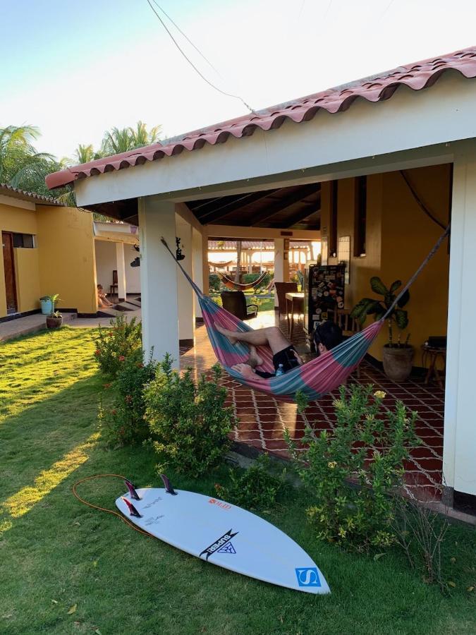 Solid Surf Camp Hostel Nicaragua Transito Exterior foto